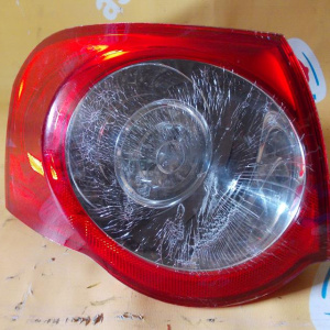 Стоп Volkswagen Passat B6/3C5 '2005-2010 L Универсал (трещины на стекле) 3C9945095C