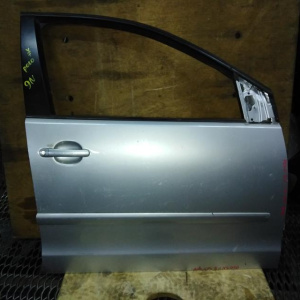 Дверь боковая Volkswagen Polo 9N1/9N3 '2001-2009 перед, прав Hatchback 5D в сборе (дефект) 6Q4831056P