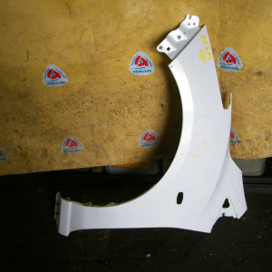 Крыло Mazda Demio DE3FS '2007-2014 перед, лев