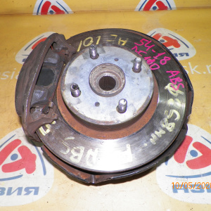 Ступица Toyota AE100/AE101/AE110/EE100/EE101/EE110/EE111/AE104/AE114 Corolla/Sprinter перед, лев 2WD/4WD Суппорт-(54-18).ABS.В сборе.Диаметр диска- 258 мм.То