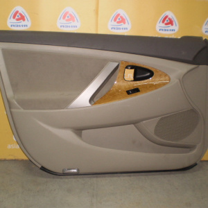 Обшивка двери Toyota Camry ACV40 перед, лев