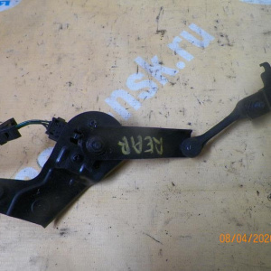 Датчик уровня кузова Subaru Legacy/Outback/Forester BR9/BRM/SH5/GE2/GH2/YA4/VM4/GP3 R 84031FG000