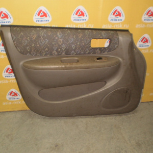 Обшивка двери Toyota Corolla Spacio AE110 перед, лев