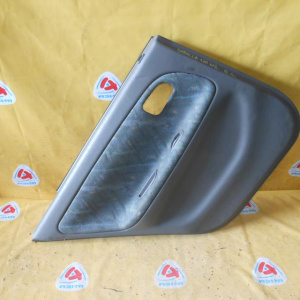 Обшивка двери Toyota Corolla AE106 Wagon зад, лев