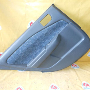 Обшивка двери Toyota Caldina ST210 зад, лев