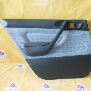 Обшивка двери Toyota Caldina '1992- ST190 зад, лев