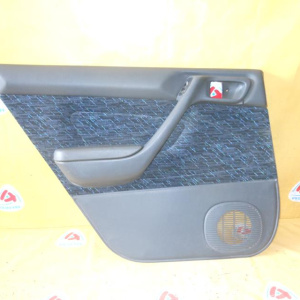 Обшивка двери Toyota Caldina '1992- ST190 зад, лев