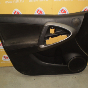 Обшивка двери Toyota RAV4 ACA30 перед, лев