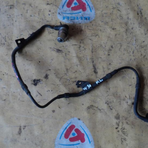 Датчик ABS Nissan Serena/Largo C23/W30 4WD зад, лев
