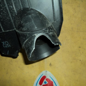 Корпус воздушного фильтра HONDA CL7/CM3 K20A/K24A Accord дефект