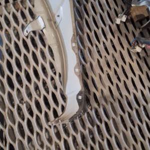 Крыло TOYOTA Carina AT190 перед, лев дефект