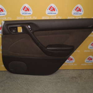 Обшивка двери Toyota Corona ST190 зад, прав