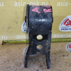 Подушка двигателя Nissan VQ20/25 Cefiro A32/A33 зад ДЕФЕКТ R 1132140U00