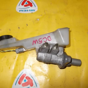 Главный тормозной цилиндр Mazda DC5W Verisa