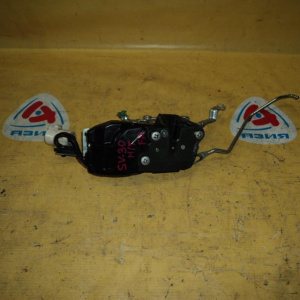 Замок двери Toyota SV32 Vista Hardtop перед, прав