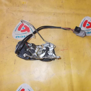 Замок двери Toyota ST190 Carina (7 контактов) перед, прав 69310-20670