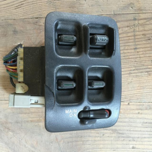 Пульт стеклоподъемника HONDA CR-V RD1 перед, прав дефект оснастки