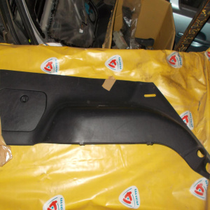 Обшивка багажника Toyota Corolla AE106 L