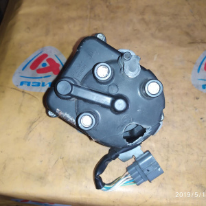 Трамблер Honda D16A/D16W1 HR-V GH3 8к БРАК КРЫШКИ / 30100-PEL-J01