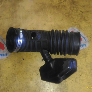 Гофра впускного коллектора Nissan VQ35-HR/VQ37-HR Skyline V36 перед, лев резиновая ( на L заслонку )