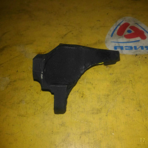 Крепление подушки ДВС Toyota 3MZ Harrier/Kluger V MHU28/MHU38/MHU48 низ перед, прав н