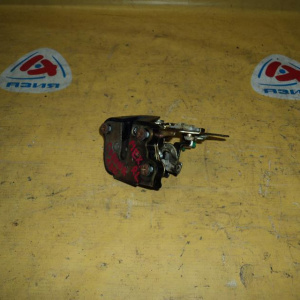 Замок двери Toyota ST190 Corona мех. зад, лев