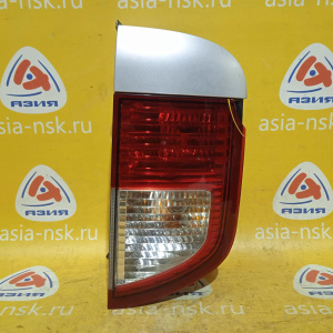 Стоп SsangYong Kyron DJ/D100 '2005-2007 R (скол на стекле, дефетк крепления)