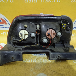 Стоп SsangYong Kyron DJ/D100 '2005-2007 R (скол на стекле, дефетк крепления)