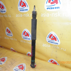 Амортизатор Toyota ZVW30 Prius R цена за штуку
