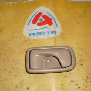 Ручка двери внутренняя Daihatsu Pyzar G303G R внутренняя