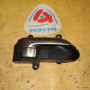 Ручка двери внутренняя Nissan Teana/Skyline J31/V35 R внутренняя