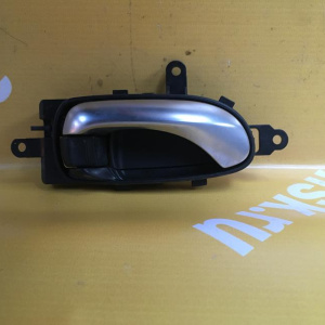 Ручка двери внутренняя Nissan Teana J32 R внутренняя