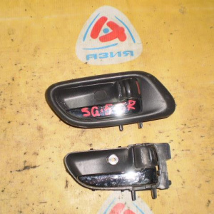 Ручка двери внутренняя Subaru Forester SG5 R внутренняя