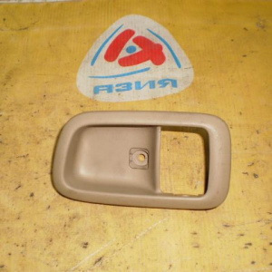 Ручка двери внутренняя Toyota Windom MCV20 L внутренняя чашка