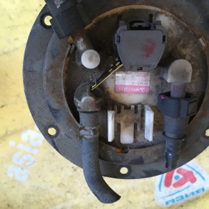 Бензонасос Mitsubishi CU2W 4G63-T