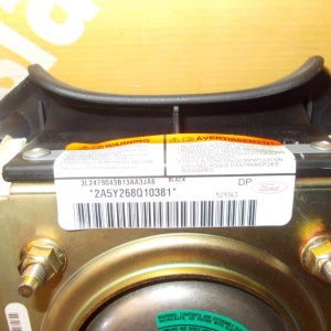 Подушка безопасности Ford Explorer 3 U152/UN152 '2001-2005 вод. 2 фишки, с рулем 4 спицы кожа мульти (с зарядом)