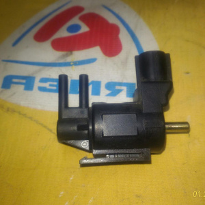 Клапан вакуумный Mazda MPV/Bongo Friendee WL/R2