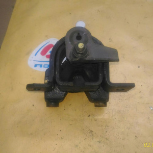 Подушка двигателя Nissan QG15 Y11/FNB15 4WD перед, прав / 112106N120