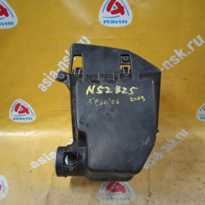 Корпус воздушного фильтра BMW 5-Series E60/E61 N52B25 без ДМРВ 13717521030