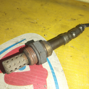 Датчик кислородный Toyota 7K Lite Ace Noah/Town Ace Noah KR42 1 конт.  номер 1