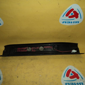 Накладка на порог салона Toyota Harrier GSU30 зад, лев 67940-48020  67918-48030