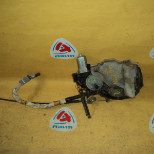 Замок двери Toyota NCZ20 Raum зад, лев