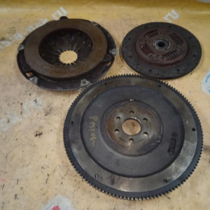 Маховик Chevrolet LXT/F16D3 Lacetti J200/J300/T200/T250 5MT + корзина U2 96184353