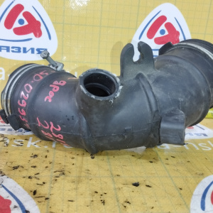Гофра впускного коллектора Toyota 1AZ/2AZ RAV4/Alphard/Estima ACA21/ANH10/ACR30 под эл. заслонку