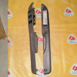 Пульт стеклоподъемника NISSAN March K11 5door