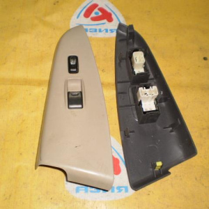 Пульт стеклоподъемника Toyota Solara MCV30 перед, прав LHD