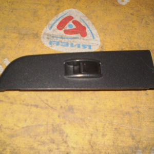 Пульт стеклоподъемника Toyota Corsa/Tercel/Starlet EL40/EL50/EP80 перед, лев