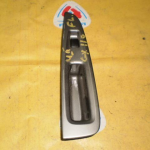 Пульт стеклоподъемника Toyota Mark II GX110 перед, лев