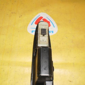 Пульт стеклоподъемника Toyota Ipsum ACM20 зад, лев