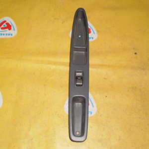 Пульт стеклоподъемника Toyota Ipsum SXM10 зад, прав